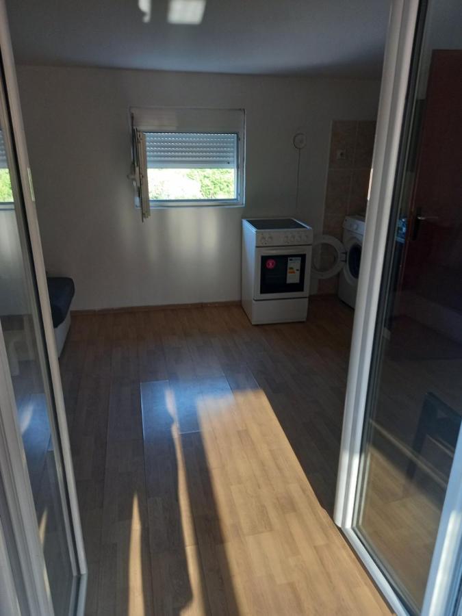Stan Na Dan Apartment